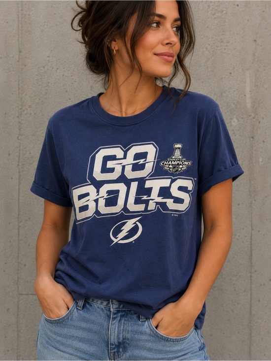 NHL Other - Go Bolts Tampa Bay Lightning T-Shirt Medium Stanley Cup Champions Fanatics 2021